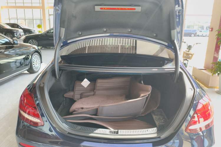 Used Mercedes-Benz E-Class 2019 E 260 L Sport Edition
