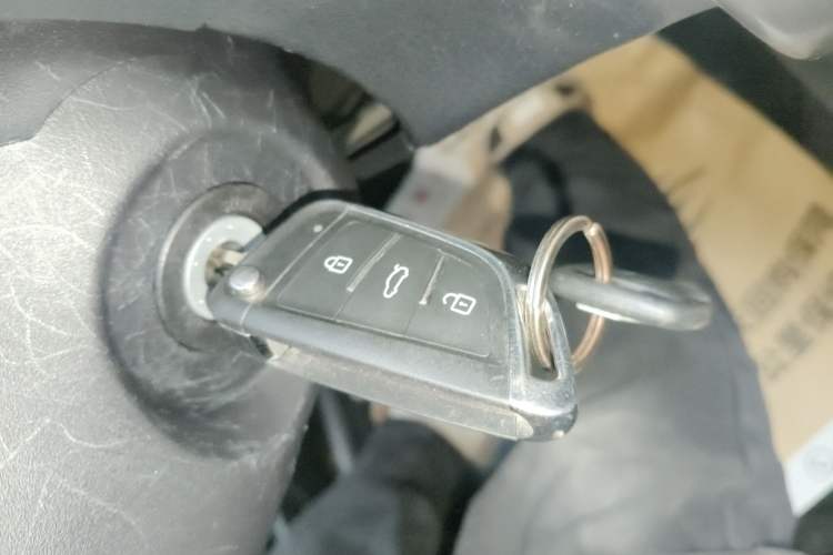 Used Toyota YARiS L Zhi Xuan 2022 X-Trail 1.5L CVT Leading PLUS Edition
