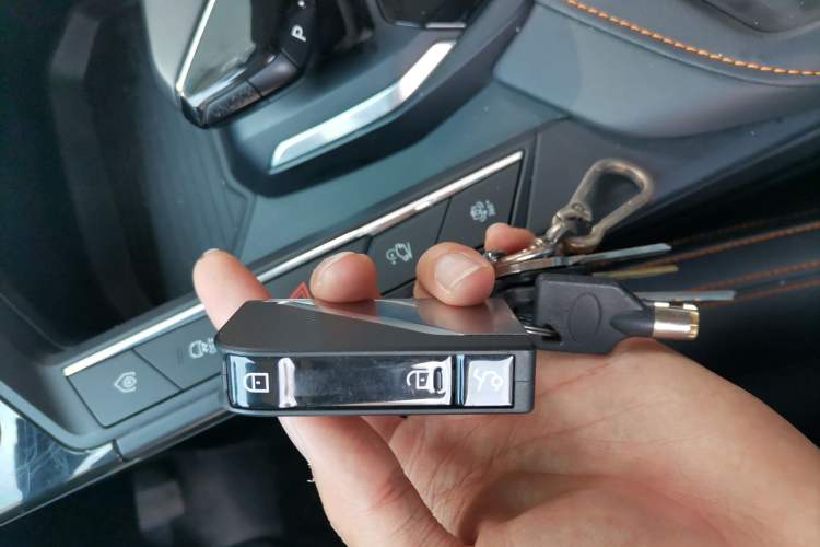 Used Lynk & Co 06 EM-P 2022 PHEV 84 km Range Pro Version
