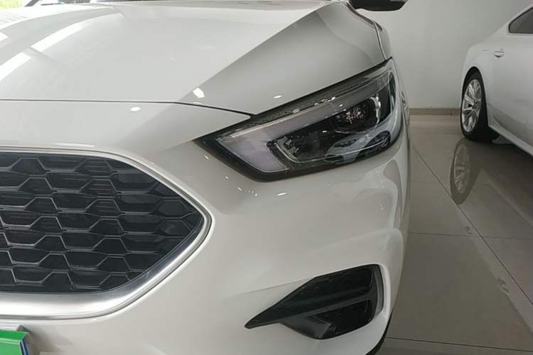 Used MG ZS 2022 180 DVVT Automatic Global Million-Unit 958 Edition
