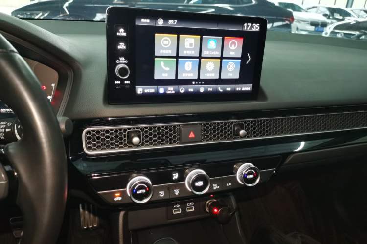 Used Honda Civic 2022 240TURBO CVT Dynamic Edition Audio And AC Panel