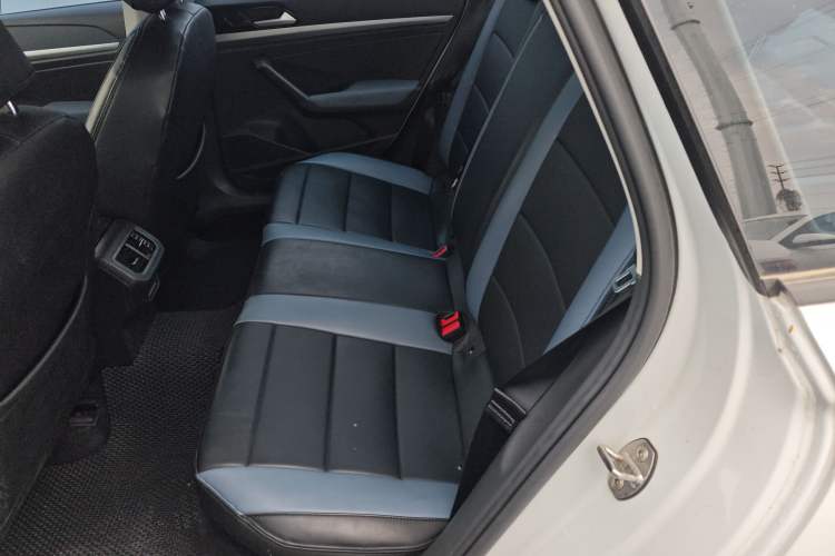 Used Volkswagen Lavida 2024 1.5L Automatic DeYi Edition Left Rear Seat