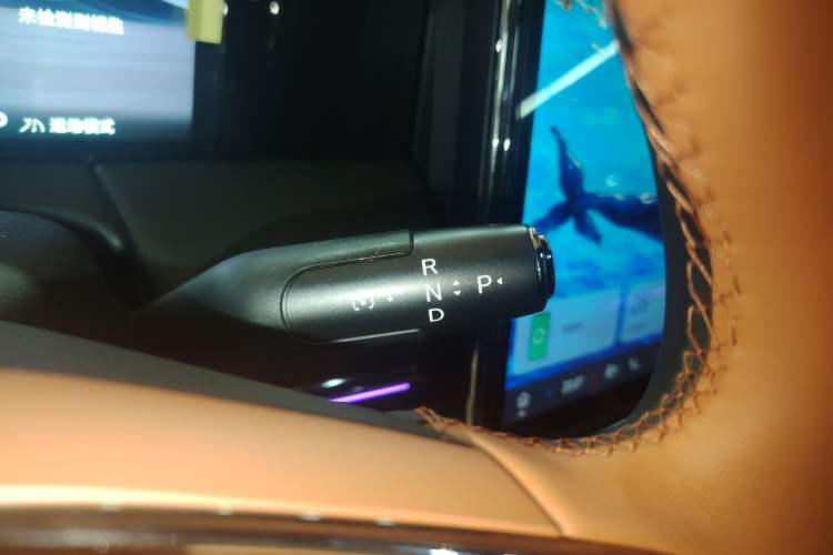 Used GAC Trumpchi Xiangwang M8 2026 Model Zongshi LiDAR Edition Gear Lever