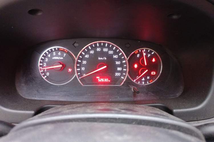 Used CHANGAN Alsvin V3 2015 1.4L Manual Warm-Hearted Model China V Standard