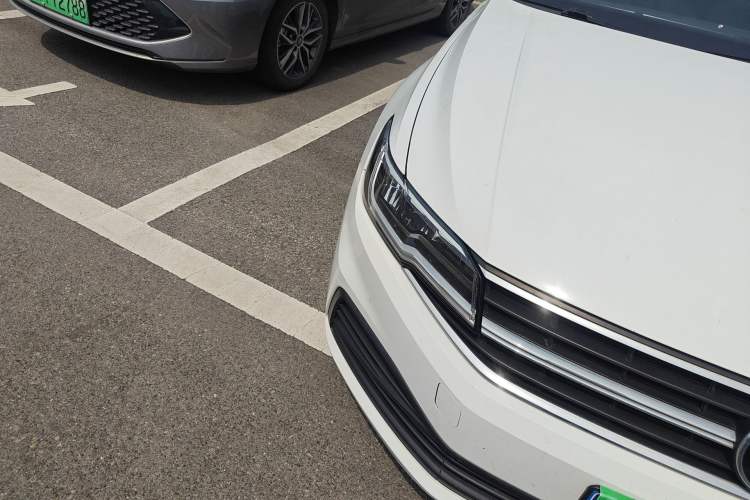 Used Volkswagen Bora 2021 1.5L Automatic Fashionable Smart Connectivity Version Right Front Headlight