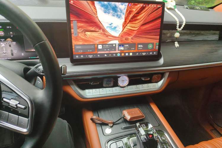 Used Tank 500 2022 3.0T High-End Custom Edition 5 Seats Audio And AC Panel