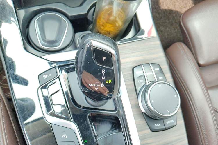 Used BMW X3 2018 xDrive28i Luxury Package China VI Emission Standard Gear Lever