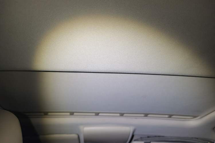 Used Volkswagen Lavida 2013 1.6L Automatic Luxury Edition