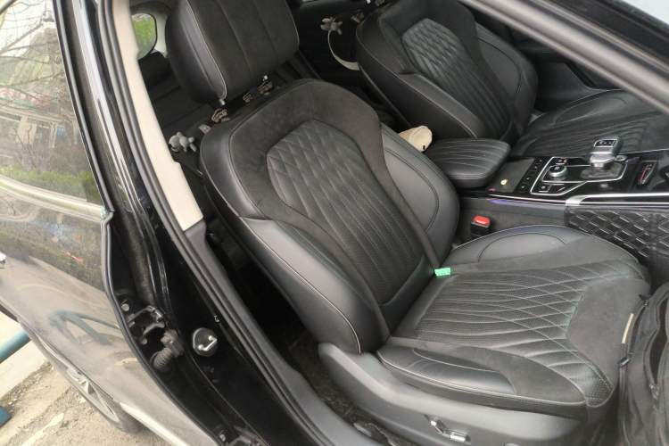 Used Hongqi HS5 2022 Revised Version 2.0T Smart Connect Flagship Edition