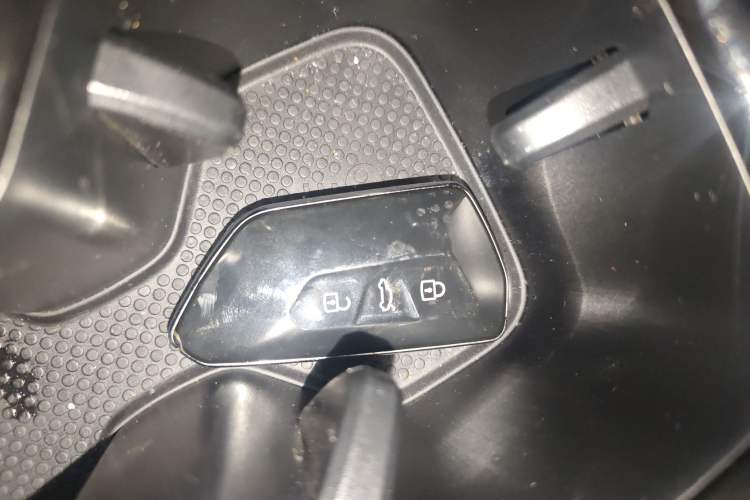 Used Volkswagen Tiguan L 2024 PRO 380TSI Four-Wheel Drive R-Line Prestige Edition
