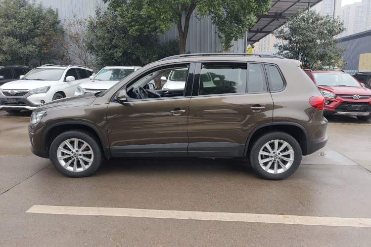 Used Volkswagen Tiguan L 2017 300TSI Automatic Two-Wheel Drive Silk Road Comfort Edition
