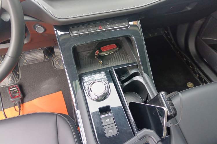 Used Haval H6 2024 1.5T Two-Wheel-Drive Classic Edition
