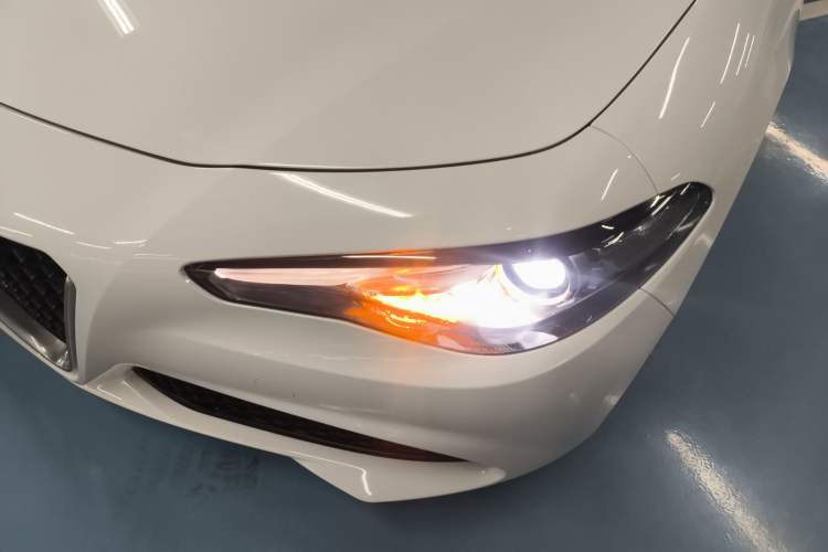 Used Alfa Romeo Giulia 2017 2.0T 200HP Luxury Edition