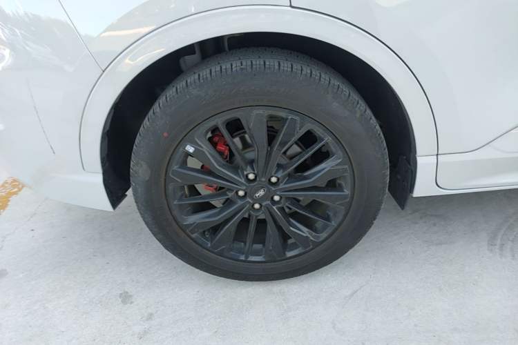 Used Ford Escape 2024 EcoBoost 245 Four-Wheel Drive ST-Line Pro Trim
