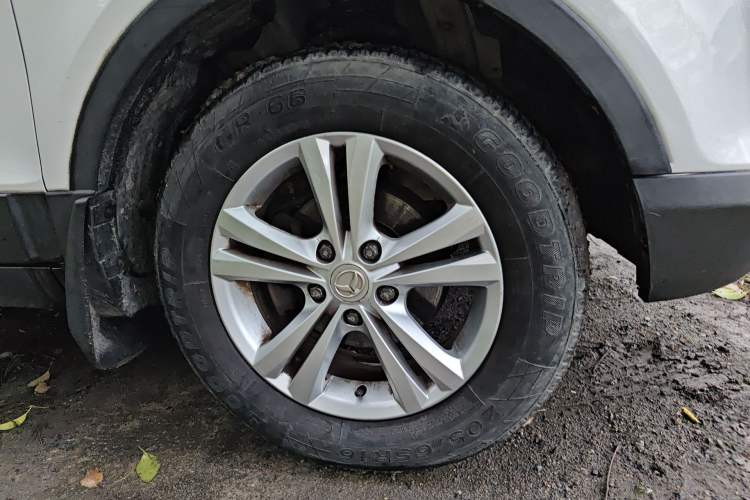 Used HYOSOW S2 2016 1.5L Manual Luxury Edition China IV Right Front Wheel Hub