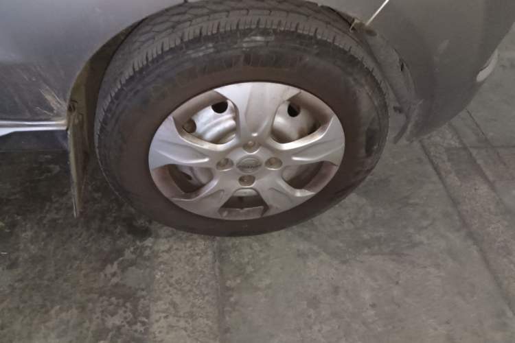 Used Jinbei New Hiace X30L 2019 1.5L Van Business Edition China VI SWC15M Right Front Wheel Hub