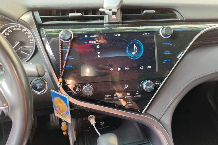 Used Toyota Camry 2019 2.0G Luxury Edition China VI Standard