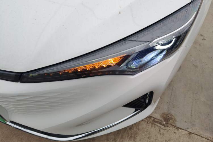 Used Changan Eado New Energy 2022 EV460 Smart Ride-Hailing Edition – Lithium Iron Phosphate