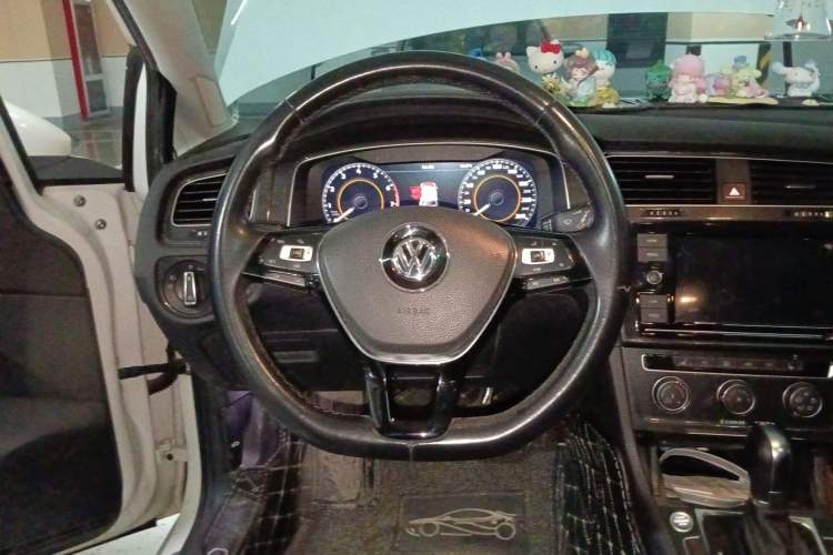 Used Volkswagen Golf 2019 280TSI DSG Luxury Version China VI Standard Steering Wheel