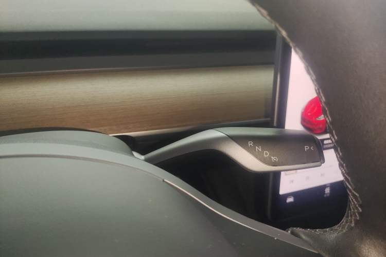 Used Tesla Model Y 2022 Long-Range All-Wheel-Drive Version