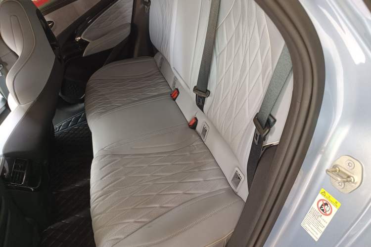 Used BYD Seal 2022 550 km Standard Range Rear-Wheel Drive Elite Version