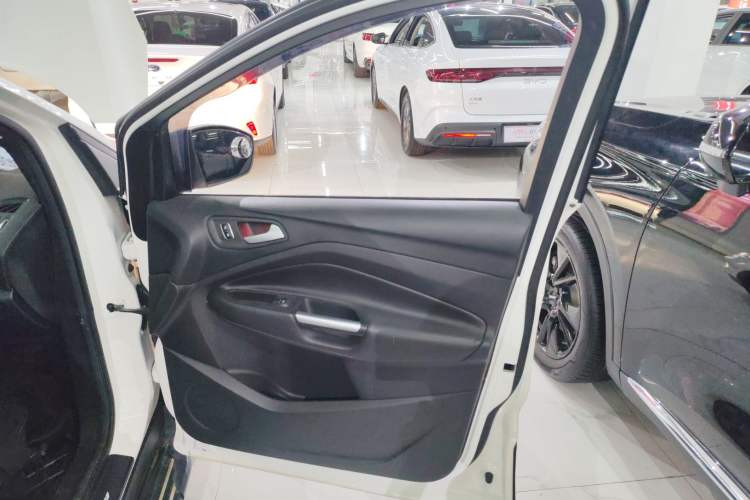 Used Ford Kuga 2019 EcoBoost 245 4x4 Prestige Plus Model China VI Standard