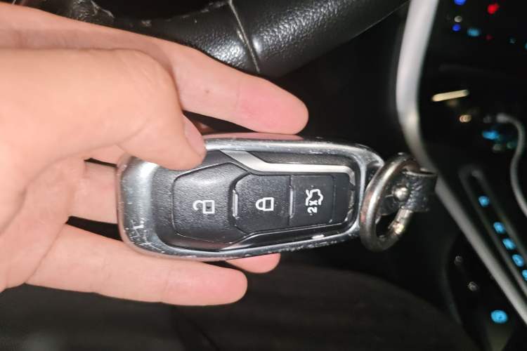 Used Ford Edge 2016 EcoBoost 245 Four-Wheel Drive Titanium 7-Seater