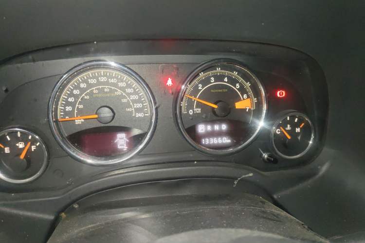 Used Jeep Compass 2015 2.0L Two-Wheel Drive Luxury Edition