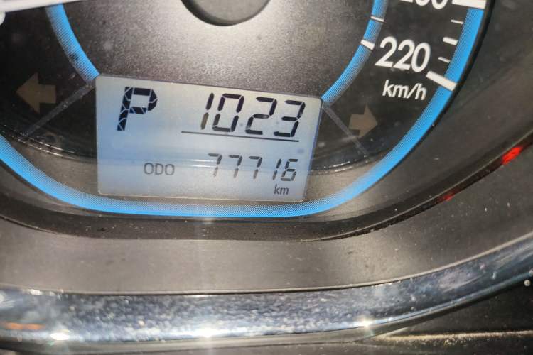 Used Toyota Vios 2014 1.5L Automatic ZhiZhen Edition Odometer Close Up