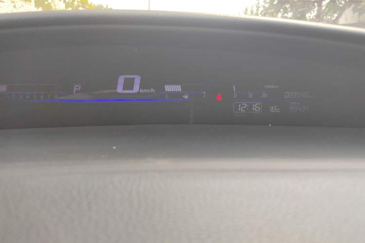 Used Honda Jade 2017 1.8L automatic Comfort version 5 seats