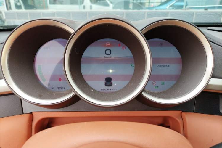 Used ORA Lightning Cat 2022 555 km Luxury Edition