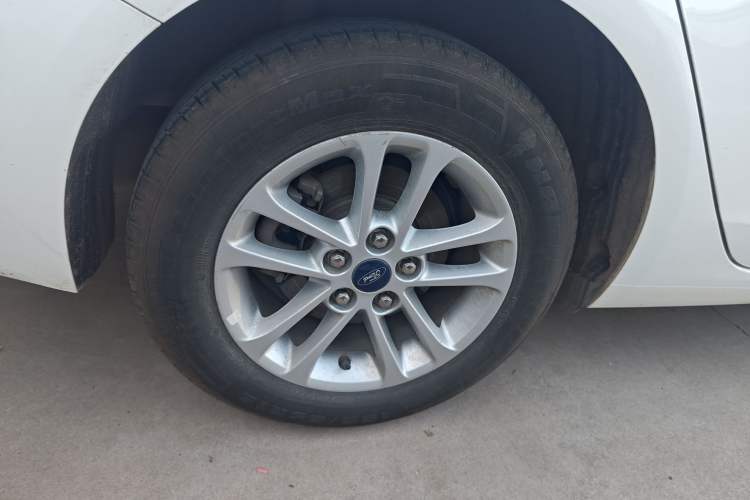 Used Ford Escort 2019 Revised 1.5L Automatic ZhiXiang Version (Tire Pressure Monitoring) China VI Standard
