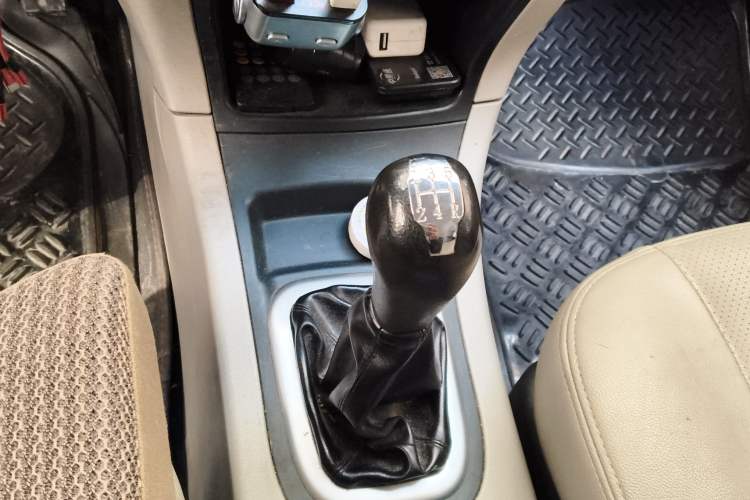 Used Dongfeng Shuaike 2016 Revised Version 1.6L Manual Luxury Edition