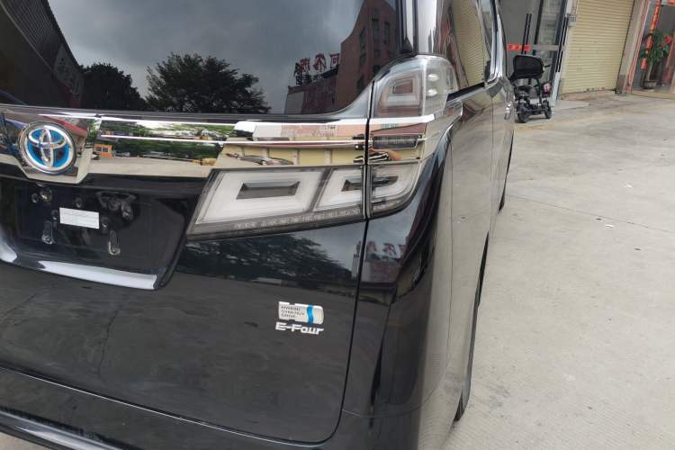 Used Toyota Vellfire 2021 Crown Dual-Engine 2.5L HV Prestige Edition Right Rear Taillight