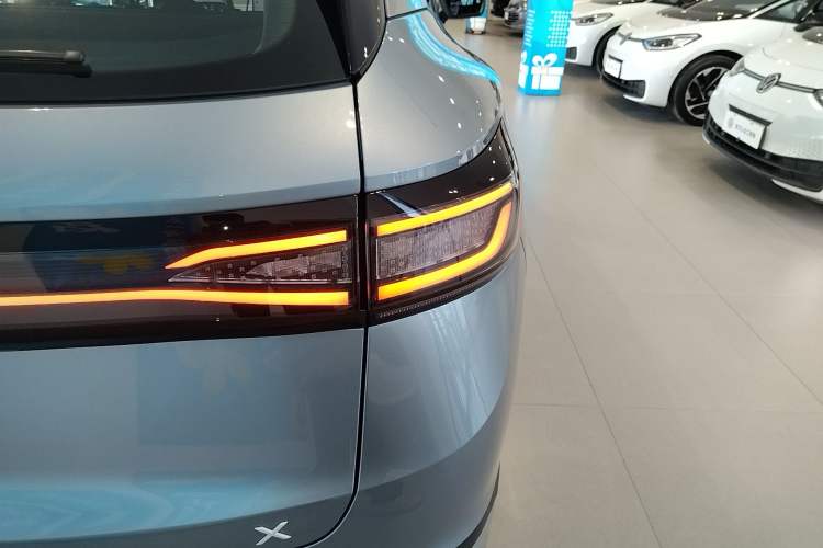 Used Volkswagen ID.4 X 2025 Smart Version Pure & Intelligent Enjoyment Edition
