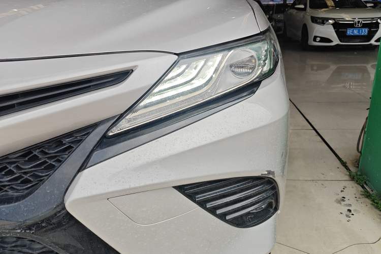 Used Toyota Camry 2019 2.0E Elite Edition China VI Standard Left Front Headlight