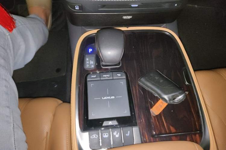 Used Lexus LS 2021 500h Luxury Edition