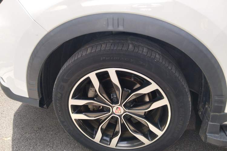 Used Roewe RX5 2016 20T Two-Wheel Drive Automatic Internet Smart Edition
