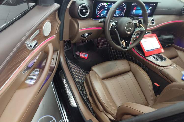 Used Mercedes-Benz E-Class 2022 Second Facelift E 300 L Luxury Edition Driver Seat