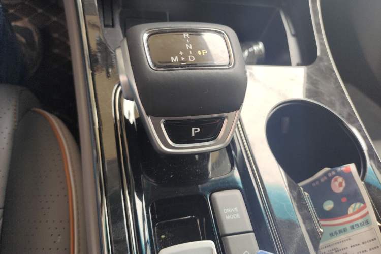 Used FORTHING Yacht 2022 1.5T DCT Lan Yue Edition Gear Lever