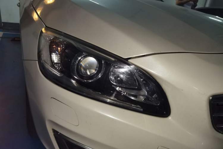 Used Volvo S60 2018 S60L T3 Smart Upgrade Edition Right Front Headlight