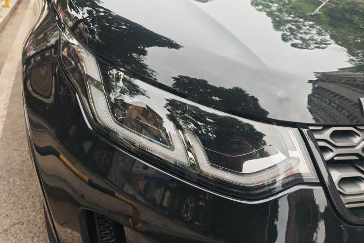 Used Land Rover Discovery Sport 2022 249 PS R-Dynamic S Performance Edition 5 Seats Right Front Headlight