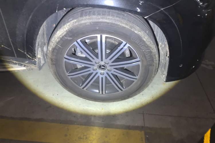 Used Mercedes-Benz GLE Coupe 2024 GLE 350 4MATIC Coupe SUV Luxury Model Right Front Wheel Hub