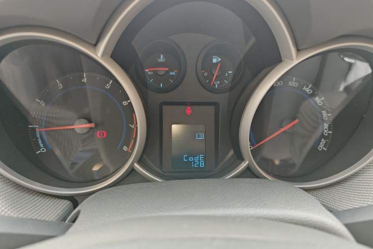 Used Chevrolet Cruze 2012 1.6L SE MT
