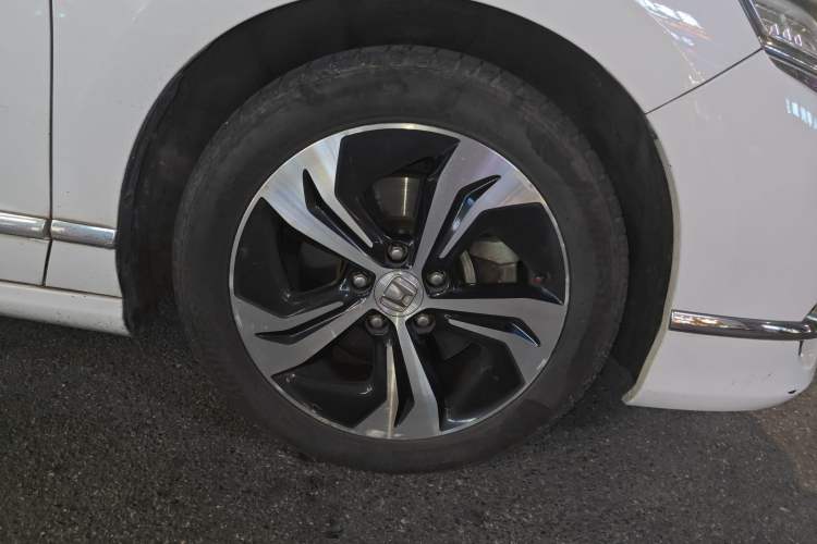 Used Honda Spirior 2015 2.4L Prestige Edition
