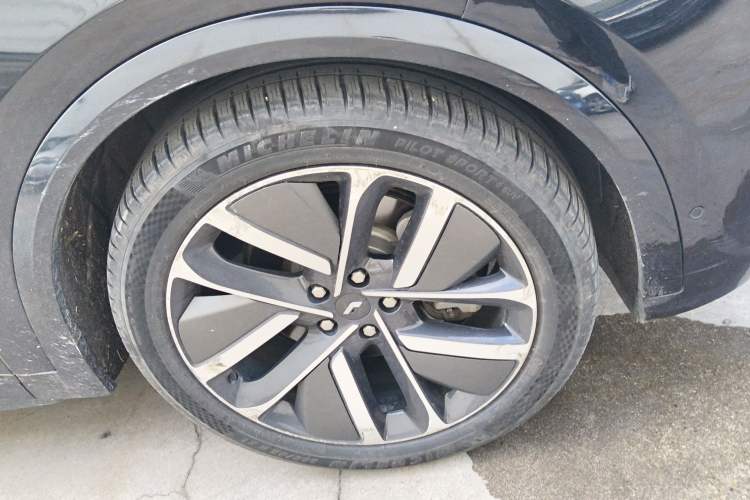 Used Li Auto L9 2022 Max model Exterior 7