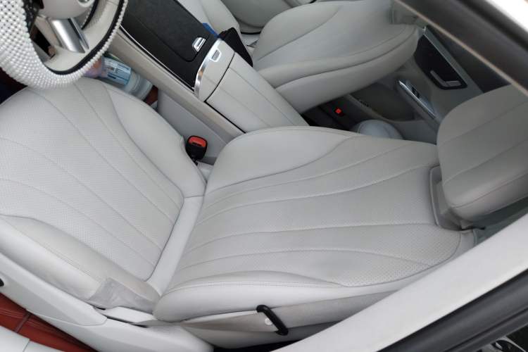 Used Mercedes-Benz EQE 2022 350 Luxury Edition Left Front Seat