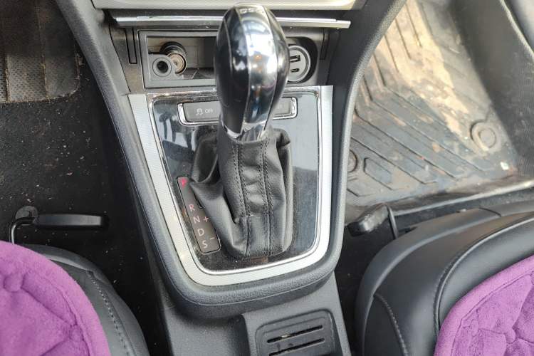 Used Volkswagen Gran Lavida 2013 1.4 TSI Automatic Comfort Model