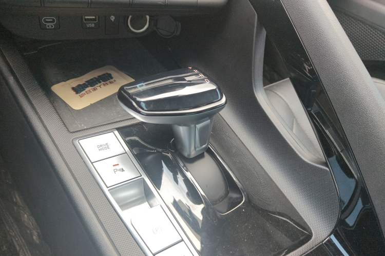 Used Hyundai Elantra 2023 1.5L CVT LUX Prestige Edition