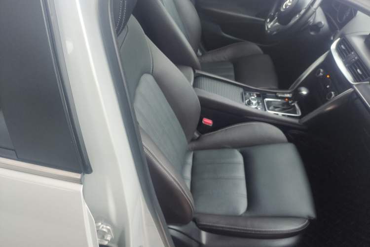 Used Mazda CX-4 2016 2.5L Automatic 4x4 Sky Blue Passion Edition
